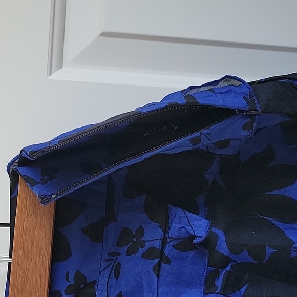 Express mini skirt - Picture 2 of 3